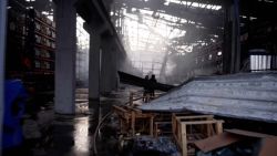 kyiv ucrania rusia ataque aéreo almacén lins 1